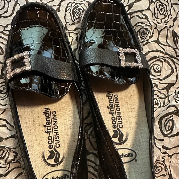 New, never worn Brighton “Mishel” patent leather loafers - Picture 2 of 6